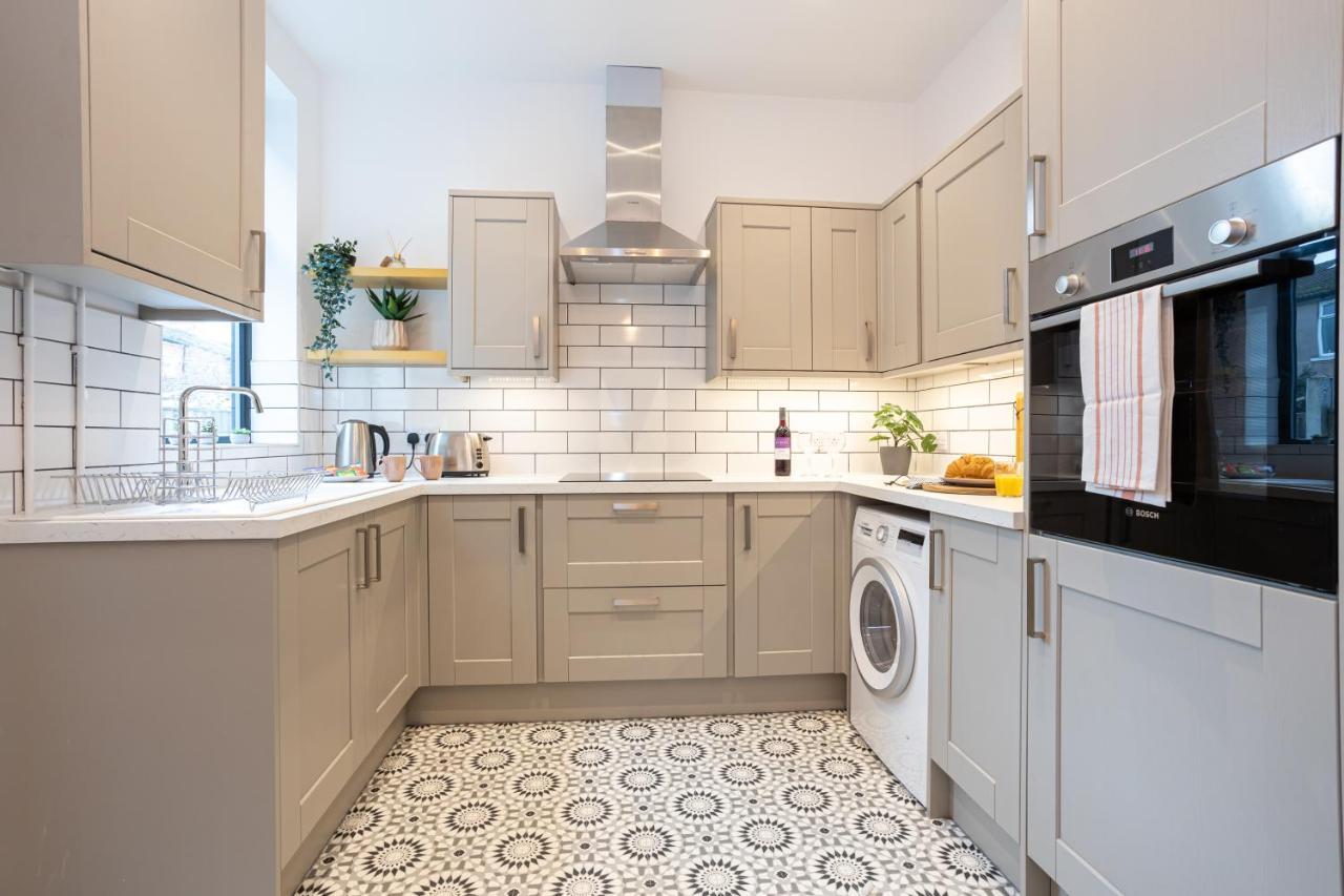 Holiday home Stunning Scandi Abode In Parking